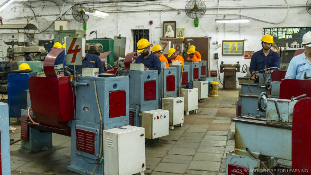 3 course lathe course